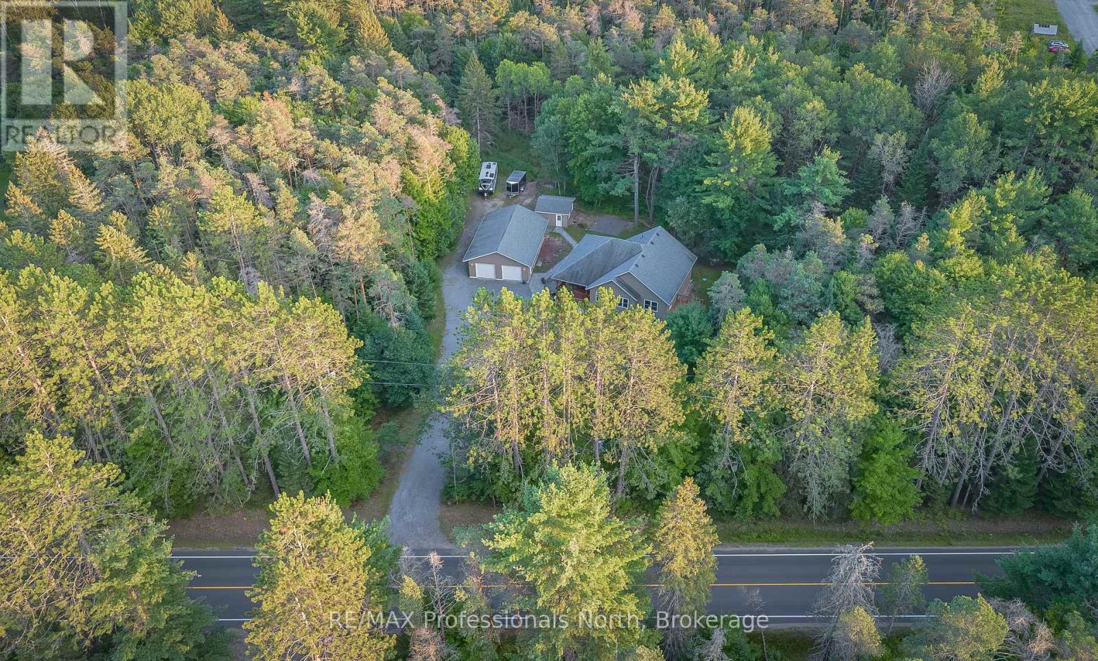 419 SOUTH MARY LAKE ROAD - Image 31