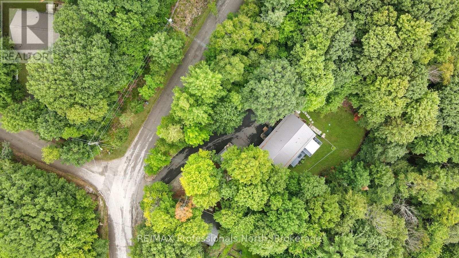 202 SUNNYSIDE STREET - 2