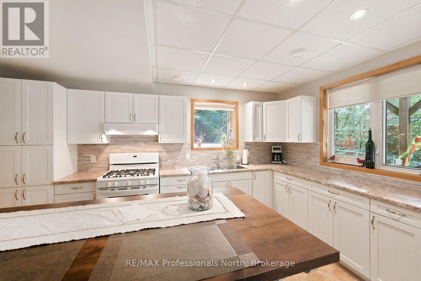 202 SUNNYSIDE STREET - 22