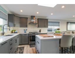 15587 Semiahmoo Avenue, White Rock, BC V4B1V3 Photo 7