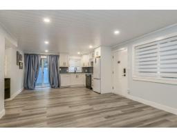 15587 Semiahmoo Avenue, White Rock, BC V4B1V3 Photo 30