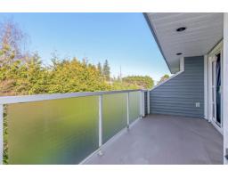 15587 Semiahmoo Avenue, White Rock, BC V4B1V3 Photo 38