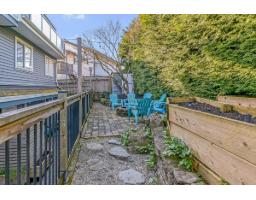 15587 Semiahmoo Avenue, White Rock, BC V4B1V3 Photo 40