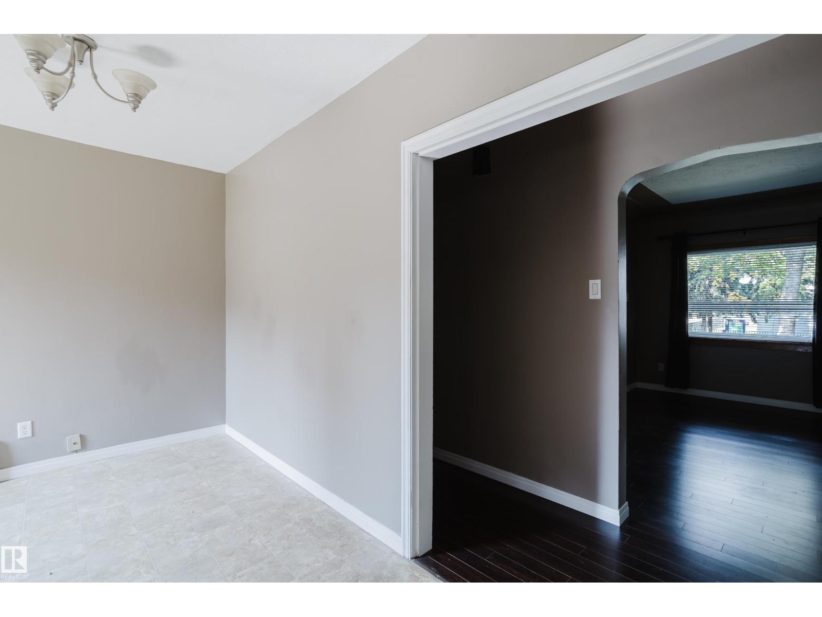 12811 117 AV NW - Image 7