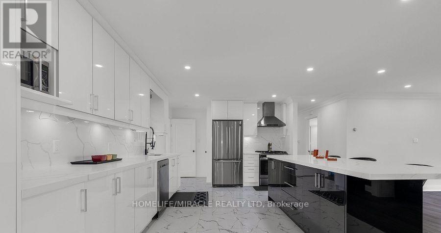 3035 NIAGARA PARKWAY - 21