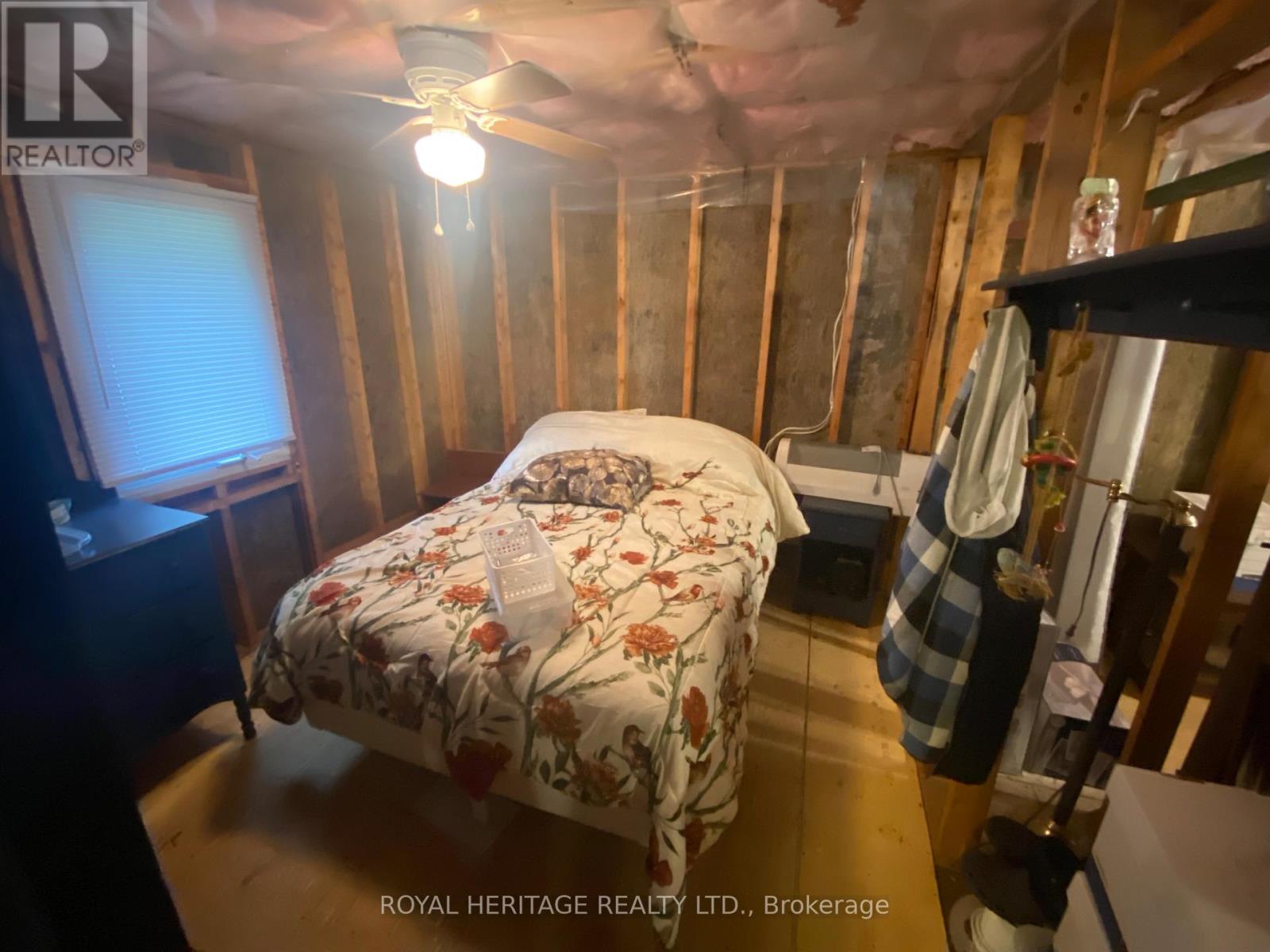 80 PARKER DRIVE - 11