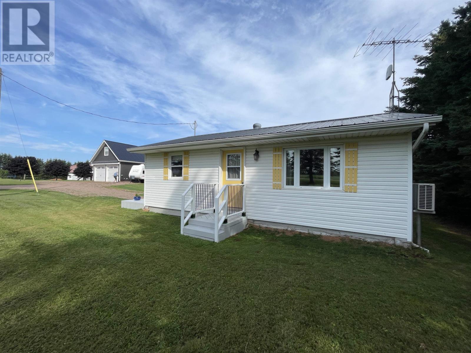 404 FORTUNE COVE Road - 1