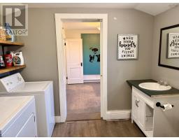 225 Water Street, Shelburne, NS B0T1W0 Photo 15