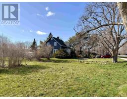 225 Water Street, Shelburne, NS B0T1W0 Photo 28
