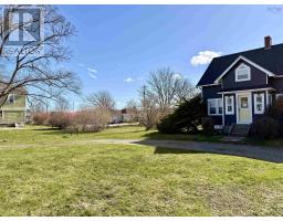 225 Water Street, Shelburne, NS B0T1W0 Photo 26
