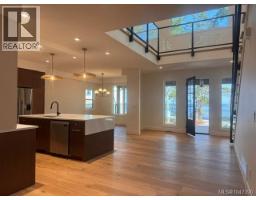 729 Berry Point Rd, Gabriola Island, BC V0R1X1 Photo 23