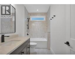 729 Berry Point Rd, Gabriola Island, BC V0R1X1 Photo 48