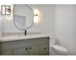 729 Berry Point Rd, Gabriola Island, BC V0R1X1 Photo 38