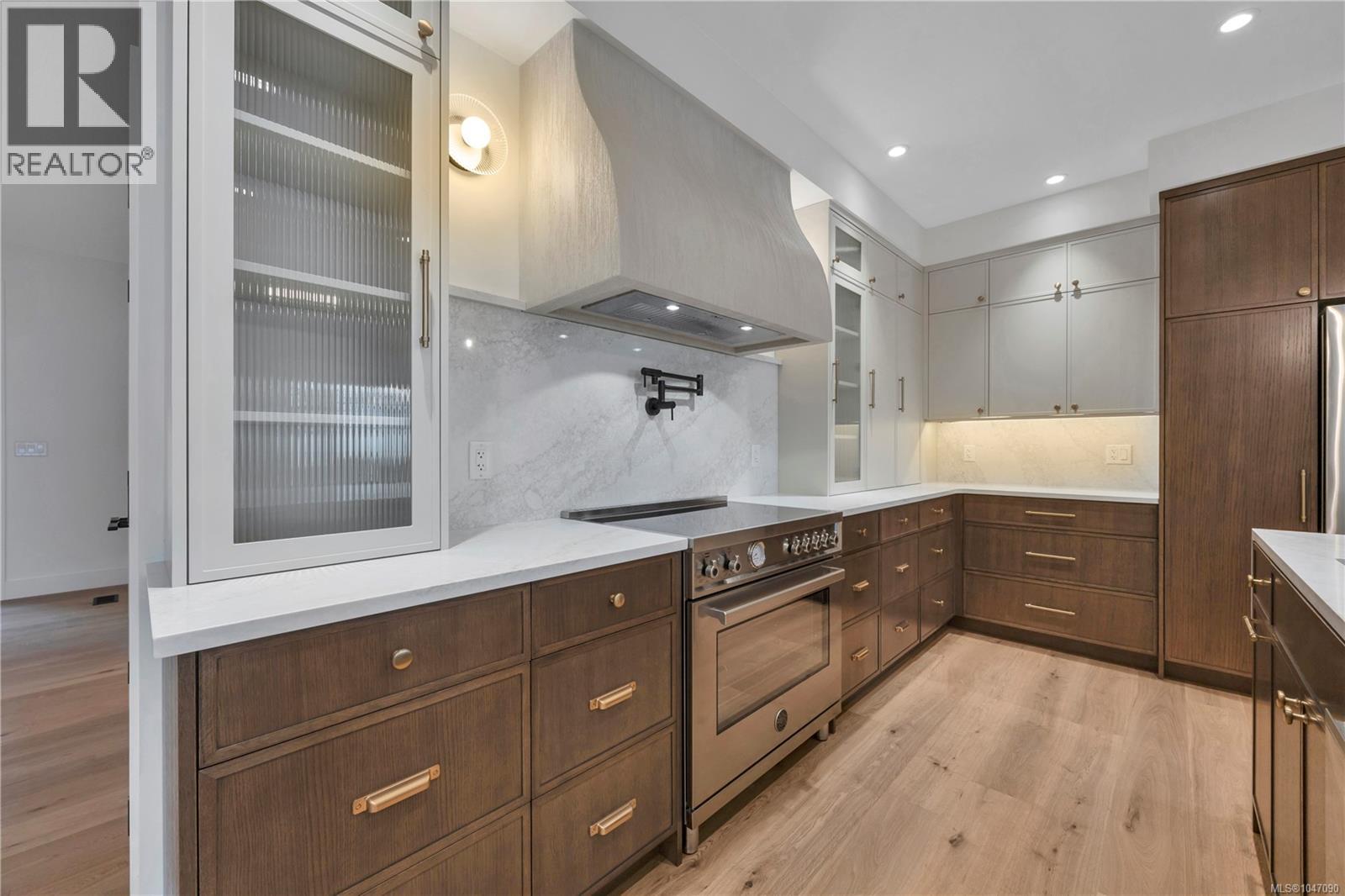 729 Berry Point Rd - Image 14