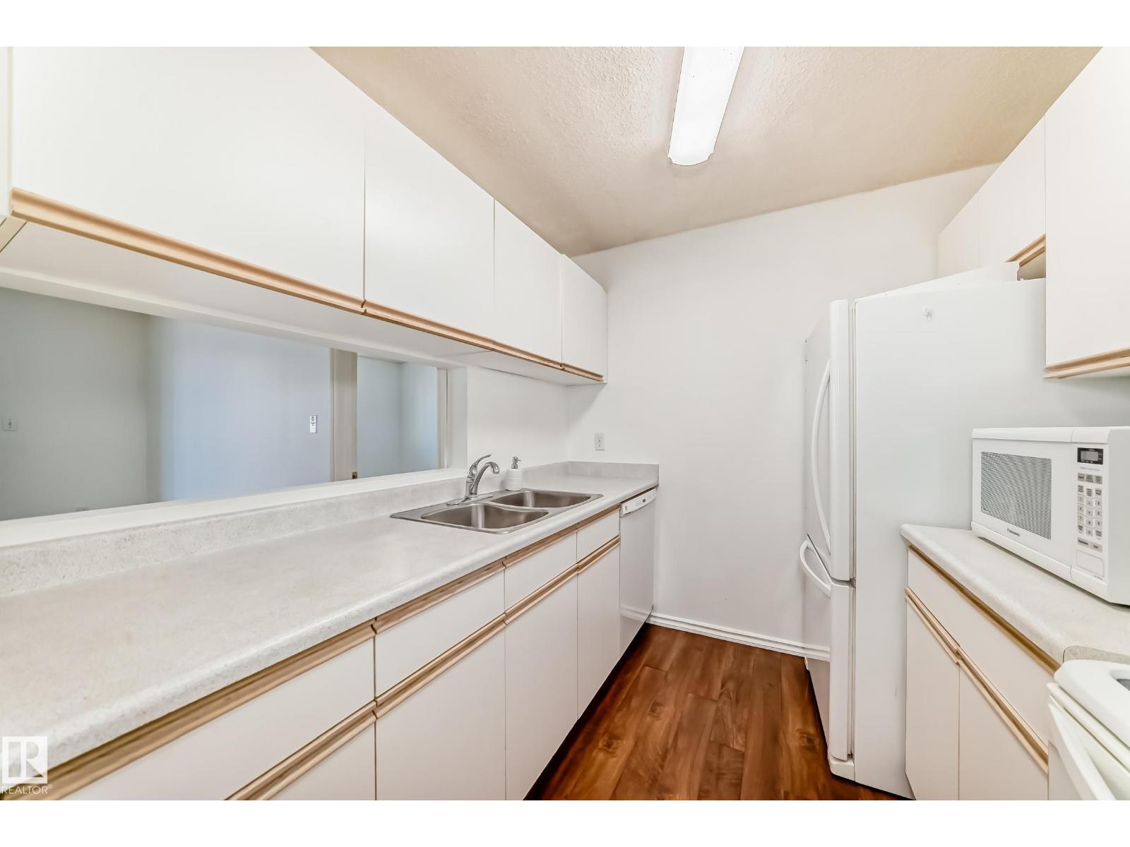 #320 9620 174 ST NW - 17