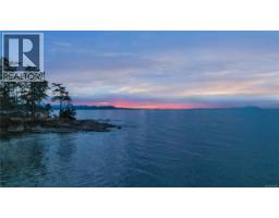 729 Berry Point Rd, Gabriola Island, BC V0R1X1 Photo 58