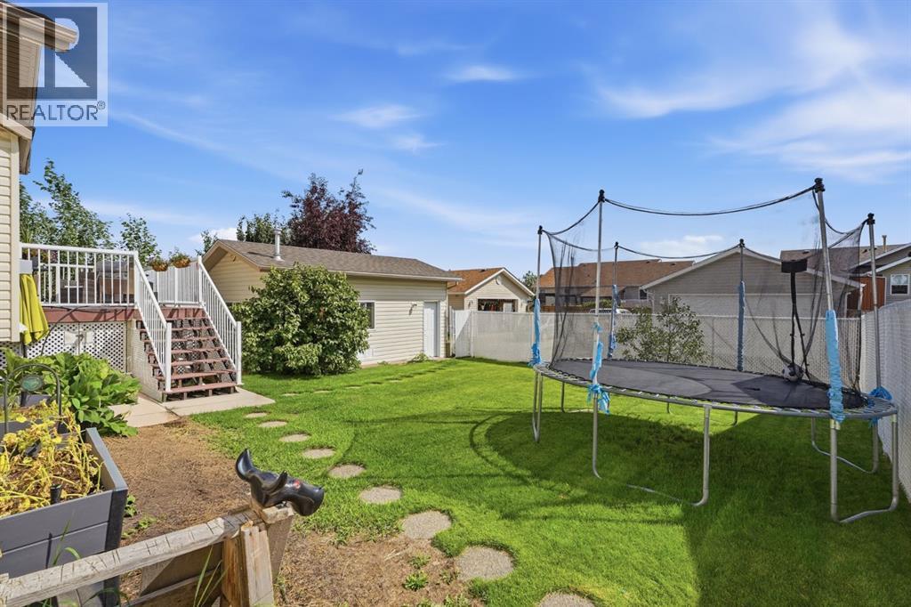Listing photo – 5909 62 Avenue, Ponoka