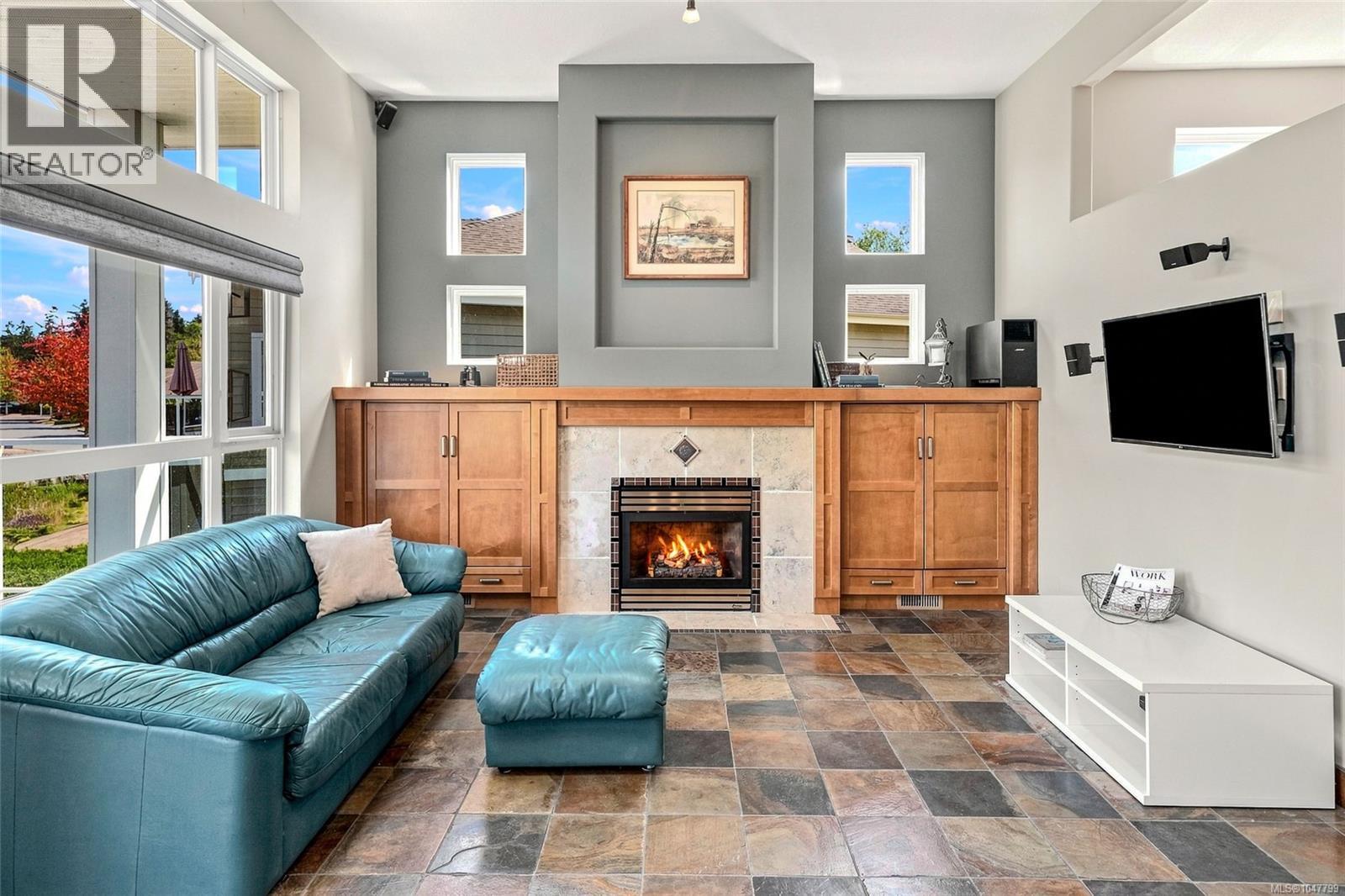 1391 Saturna Dr - Image 27