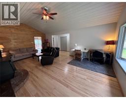 725 3 Highway, Cascade, BC V0H1E0 Photo 12