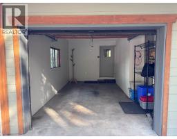 725 3 Highway, Cascade, BC V0H1E0 Photo 29