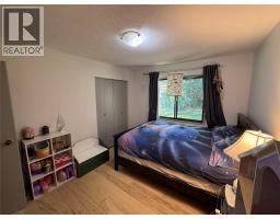 725 3 Highway, Cascade, BC V0H1E0 Photo 15