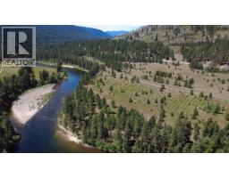725 3 Highway, Cascade, BC V0H1E0 Photo 37