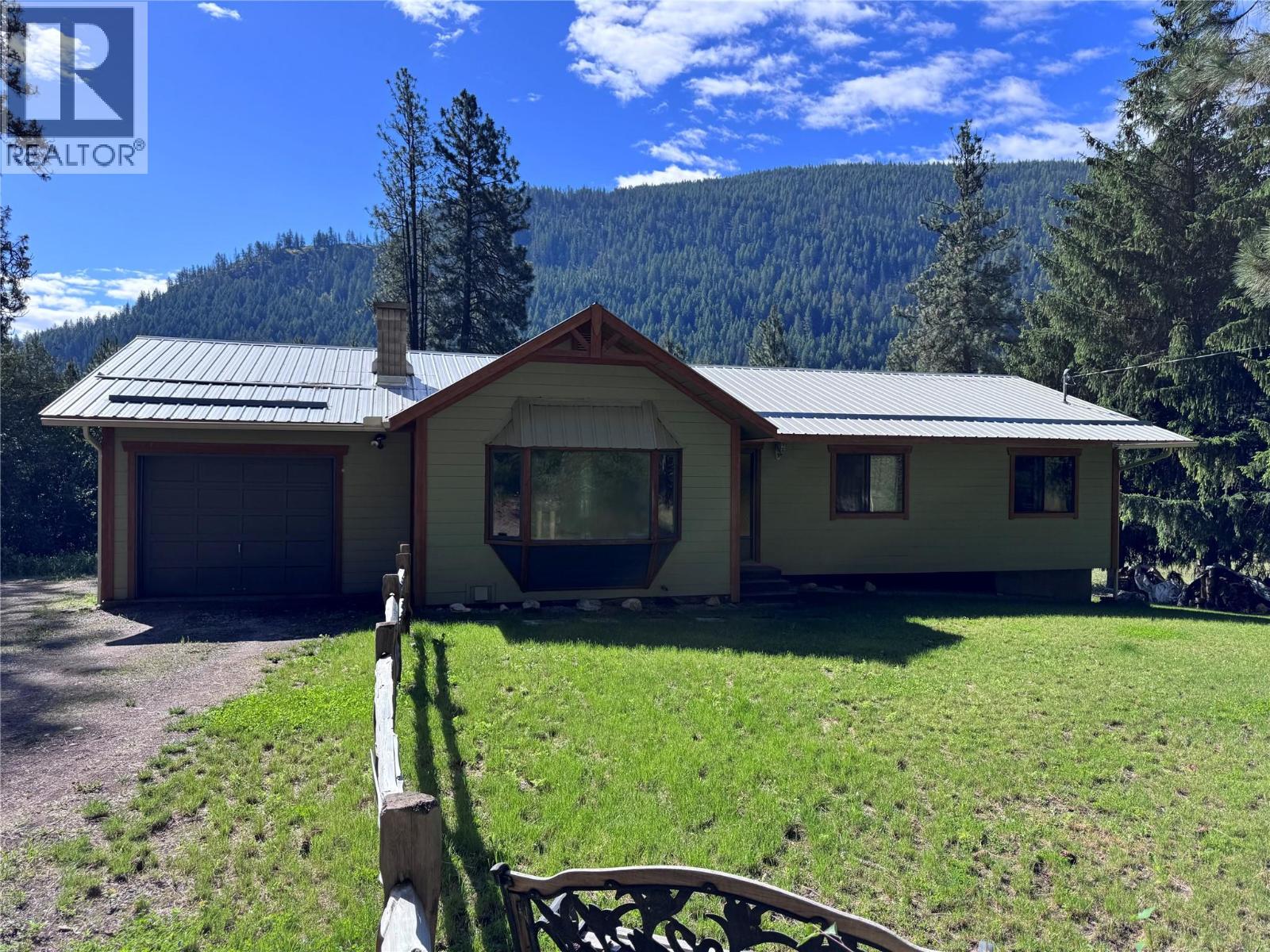 Property for sale at 725 3 Highway