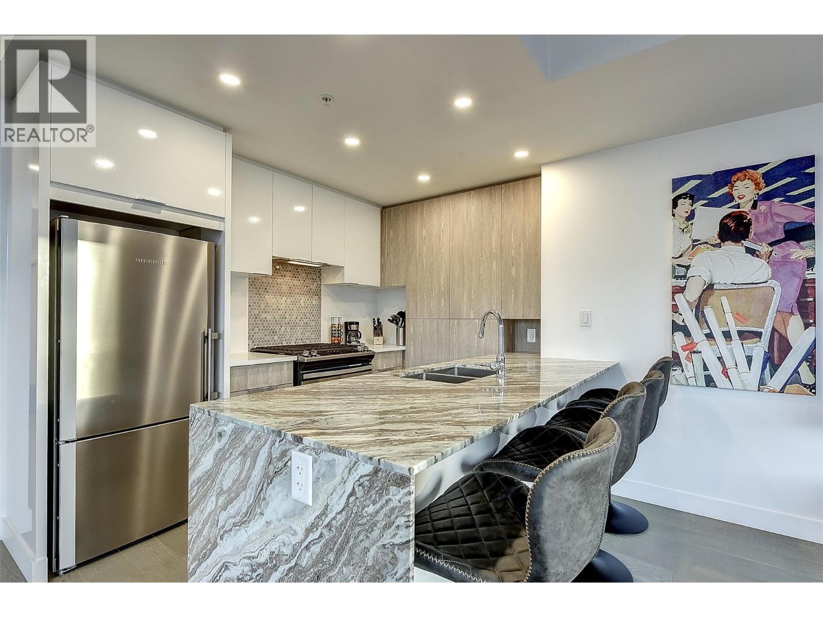 1702 1151 Sunset Drive, Kelowna