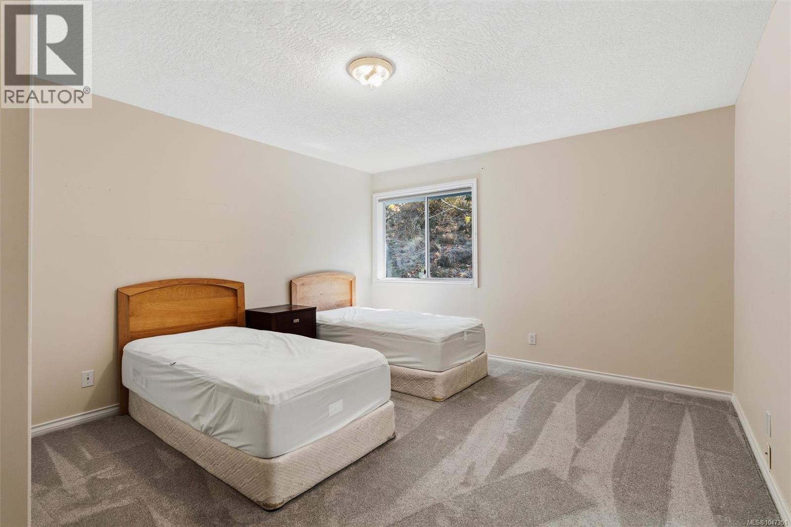 1084 Valewood Trail, Saanich