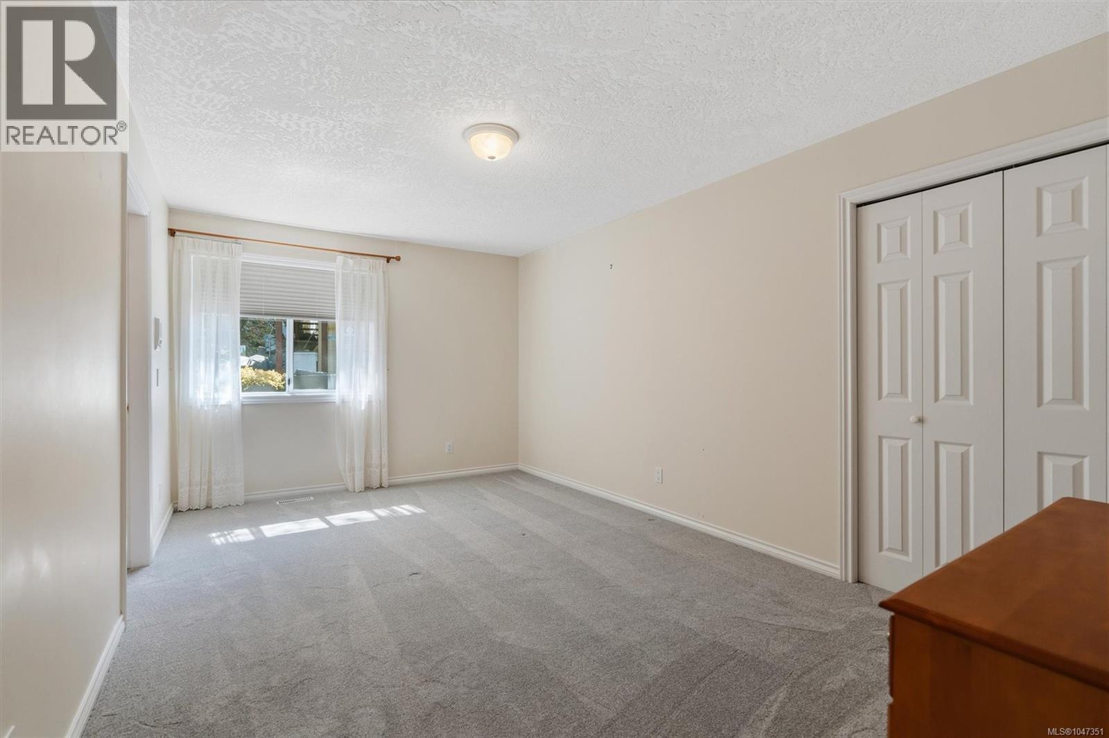 1084 Valewood Trail, Saanich