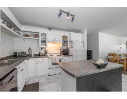 58465 Laidlaw Road, Laidlaw, Laidlaw, BC V0X1L2 Photo 8