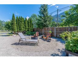 Bedroom 3 - 58465 Laidlaw Road, Laidlaw, Laidlaw, BC V0X1L2 Photo 7