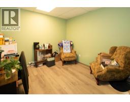 98 Old N Thompson Highway, Clearwater, BC V0E1N2 Photo 9