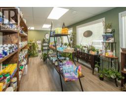 98 Old N Thompson Highway, Clearwater, BC V0E1N2 Photo 6