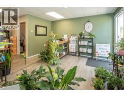 98 Old N Thompson Highway, Clearwater, BC V0E1N2 Photo 8