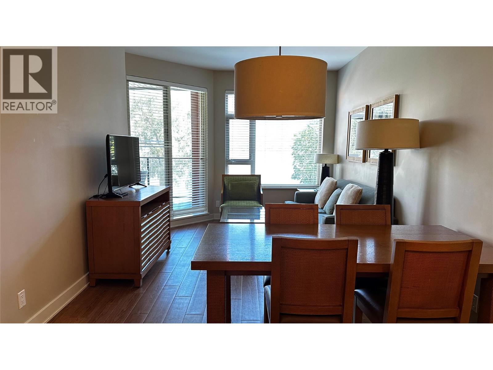 #335 15 Park Place - 1