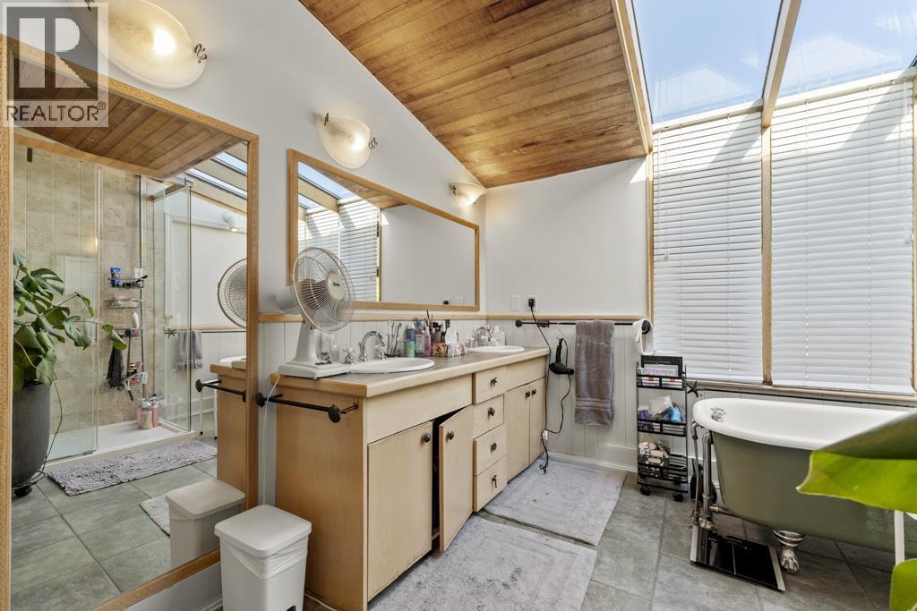 Photo of 4540 W 3RD AVENUE 27