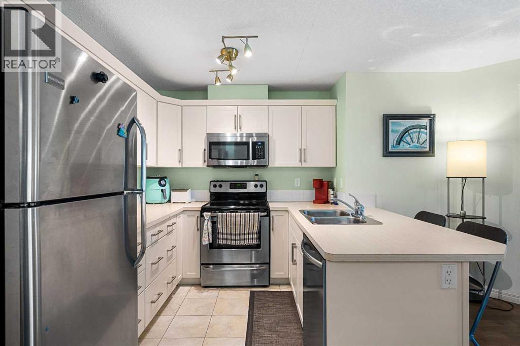 #208 304 Cranberry Park SE - Image 6