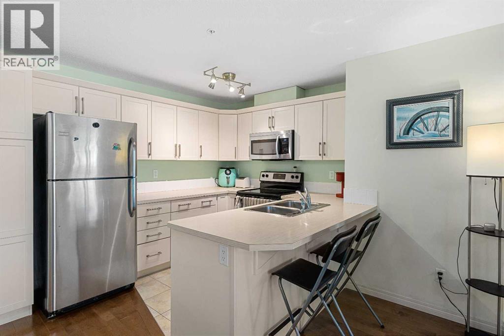 #208 304 Cranberry Park SE - Image 7