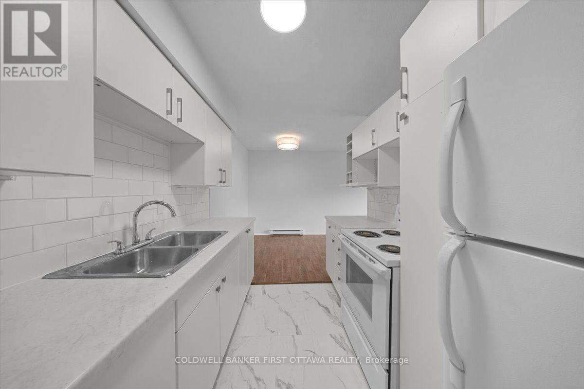 #44 2640 DRAPER AVENUE - Image 12