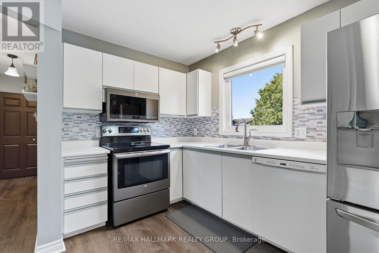 326 BONAVISTA STREET - Image 15
