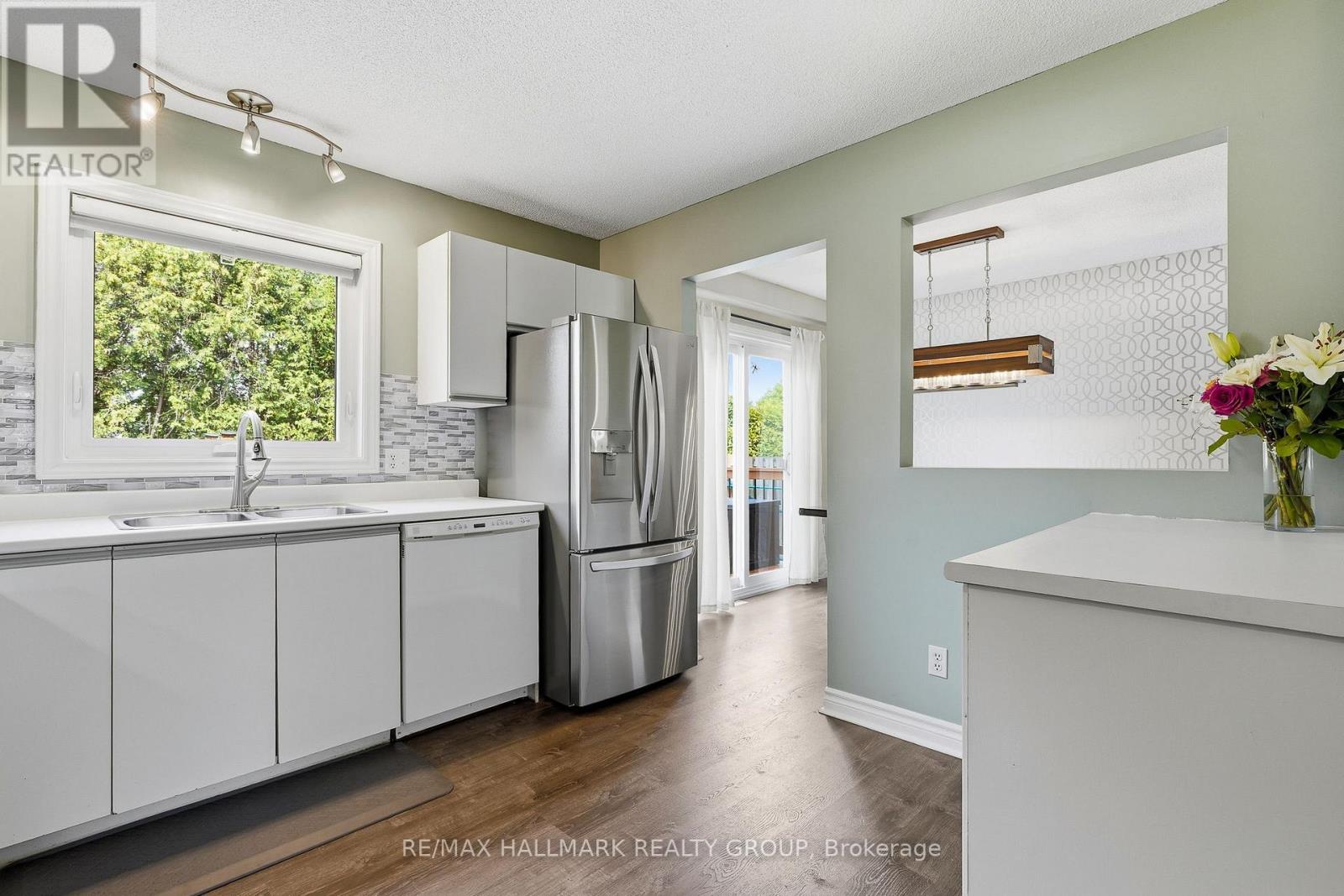 326 BONAVISTA STREET - Image 17