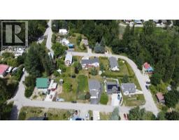2050 Phoenix Avenue, Rossland, BC V0G1Y0 Photo 8