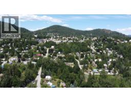 2050 Phoenix Avenue, Rossland, BC V0G1Y0 Photo 11