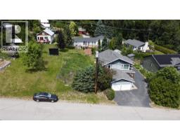 2050 Phoenix Avenue, Rossland, BC V0G1Y0 Photo 7