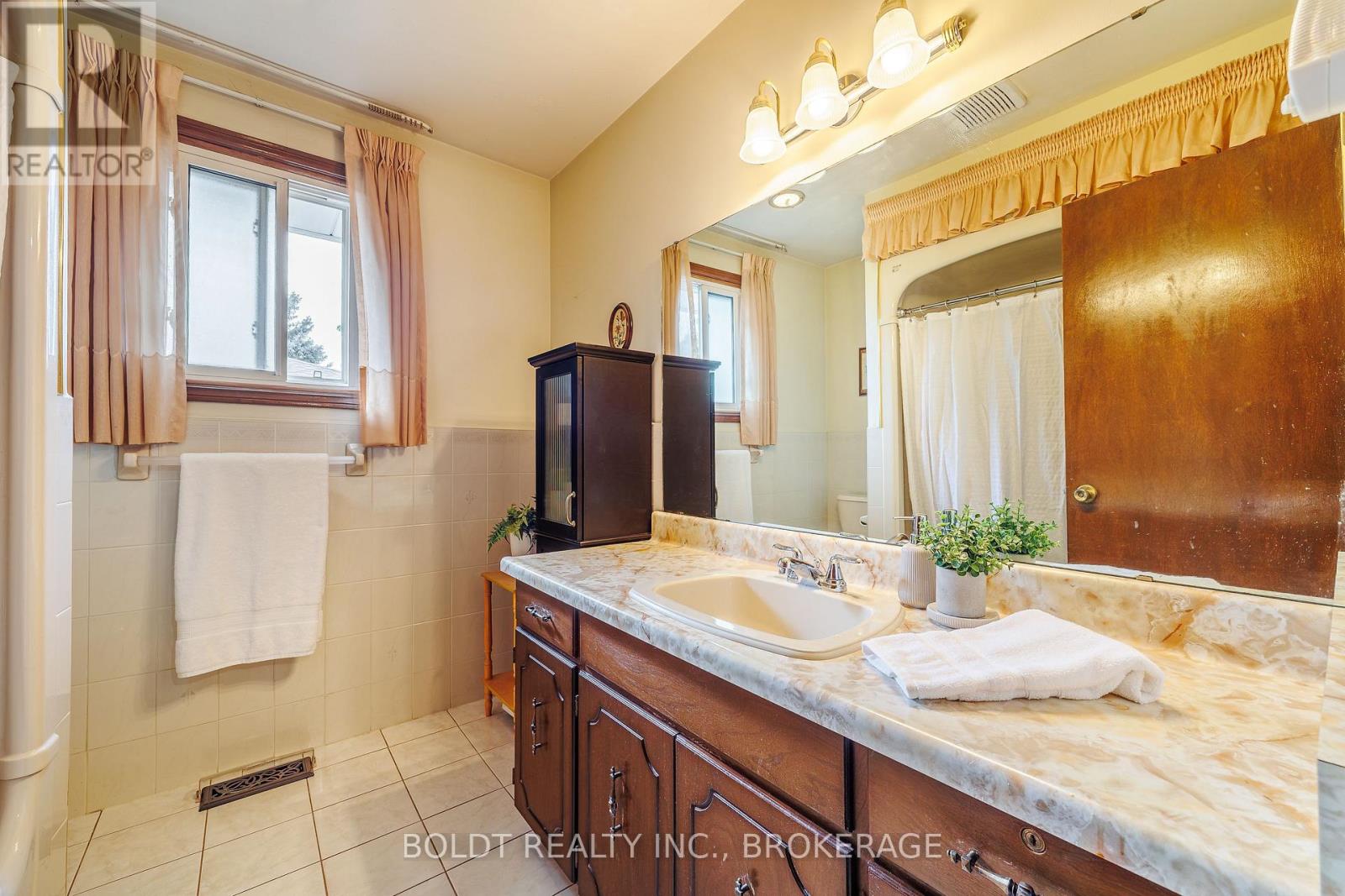 17 CHATHAM ROAD - Image 14