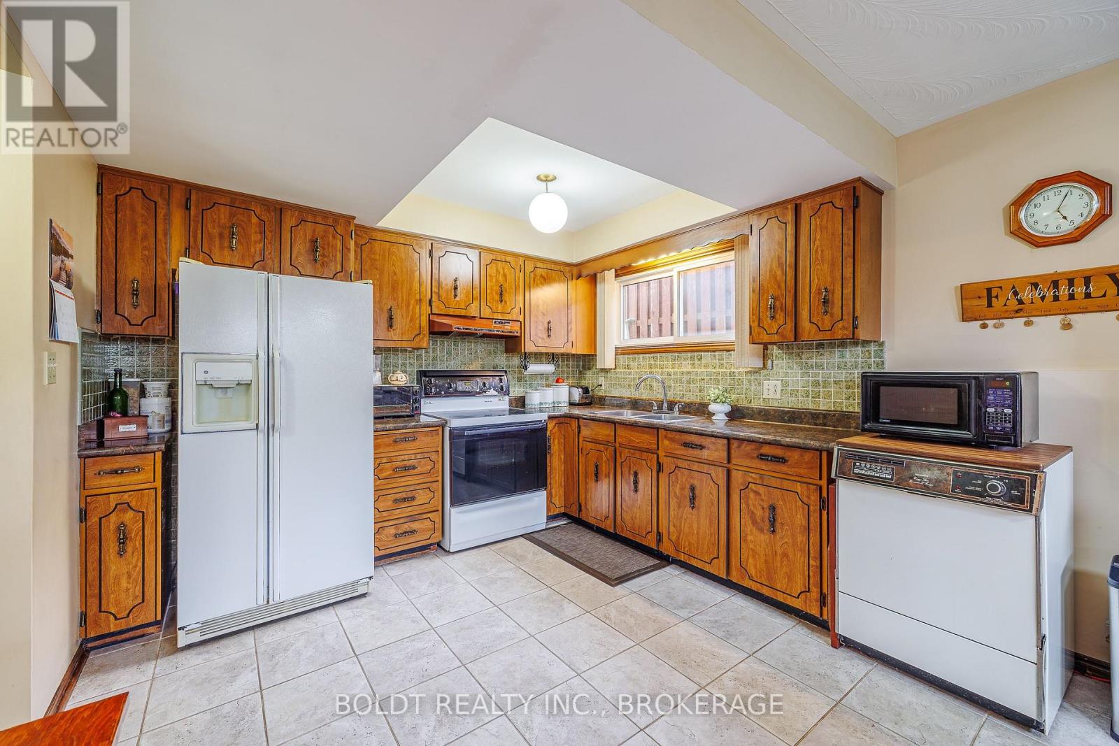 17 CHATHAM ROAD - Image 23