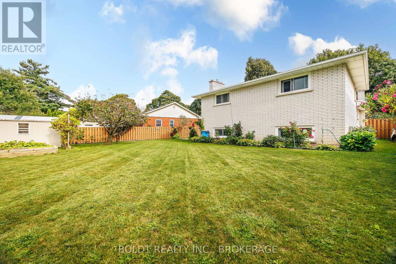 17 CHATHAM ROAD - 33
