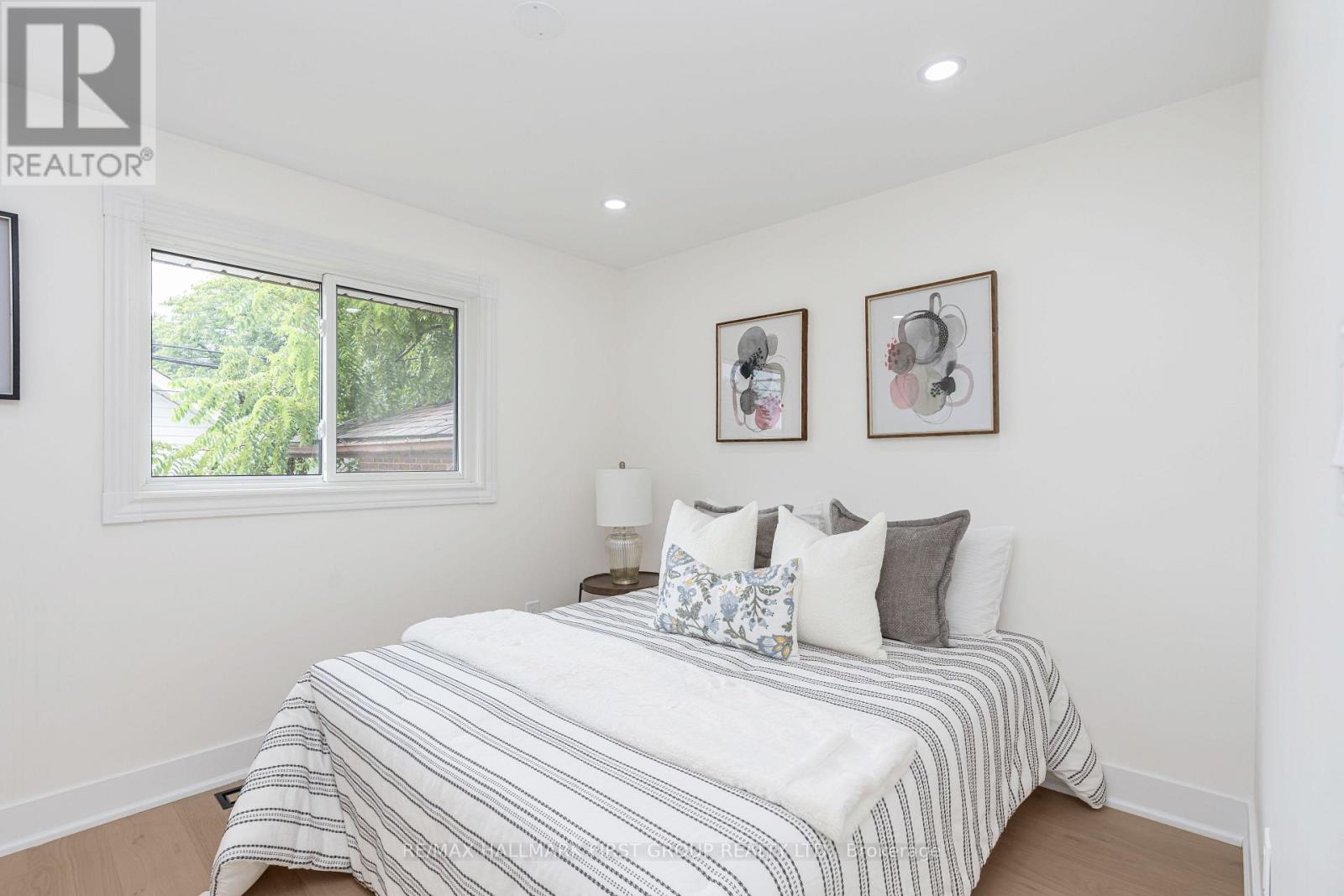 969 APPLEGROVE AVENUE - 18