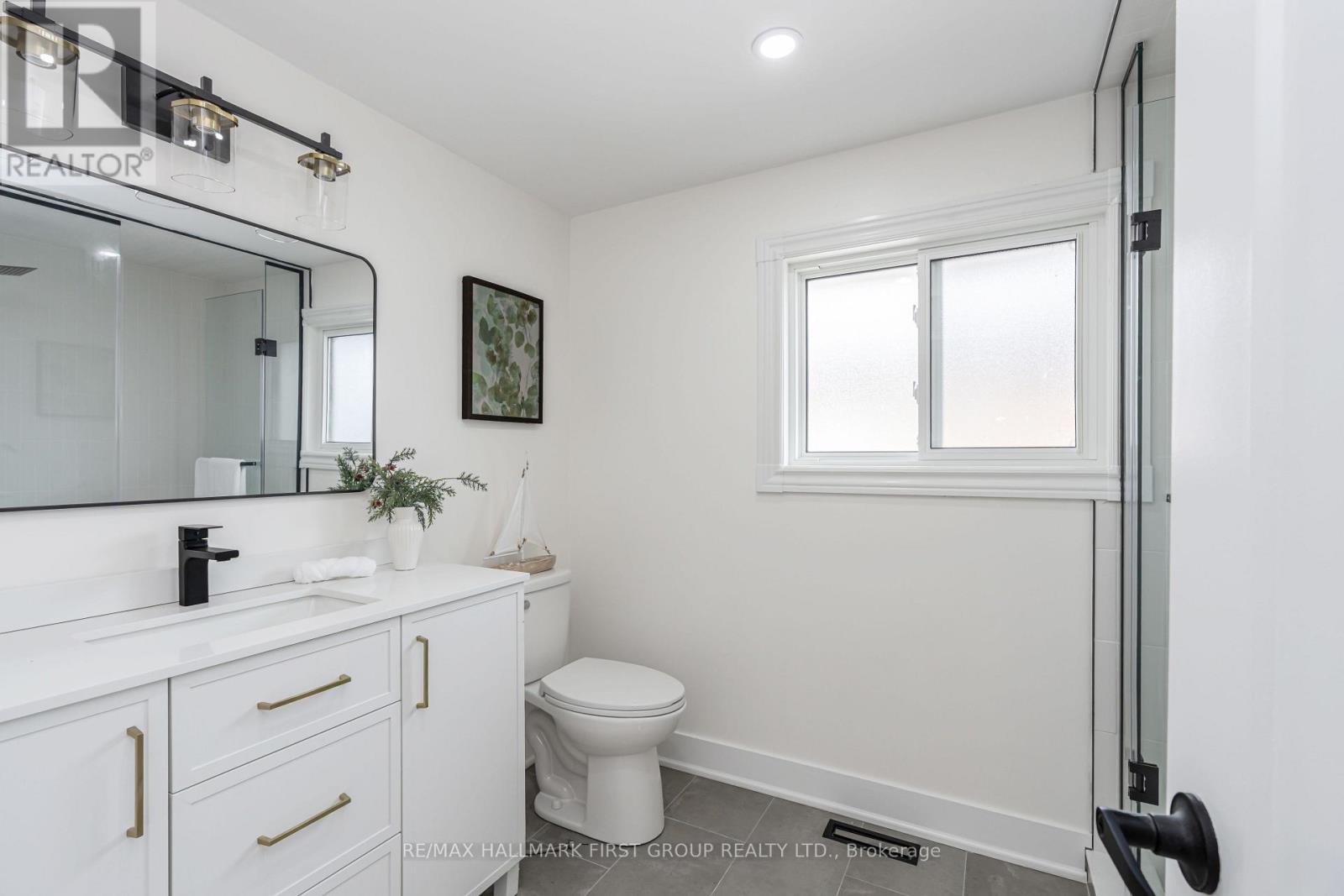 969 APPLEGROVE AVENUE - Image 20